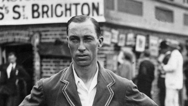 Five Cricket Legends Who Triumphed Using Borrowed Equipment