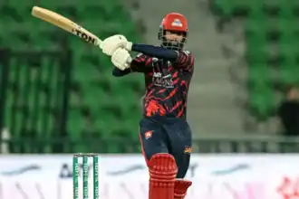 Karachi Kings Beat Qalandars in Last-Over Thriller