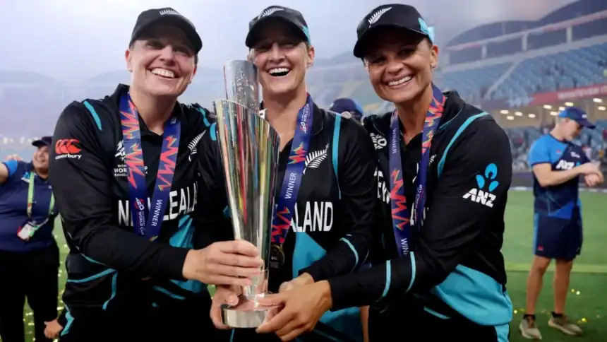 Devine, Tahuhu to Retire After T20 World Cup