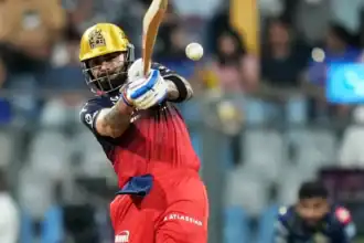 Virat Kohli Breaks KL Rahul IPL Six Record