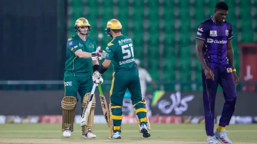 Multan Sultans beat Gladiators, go top of table