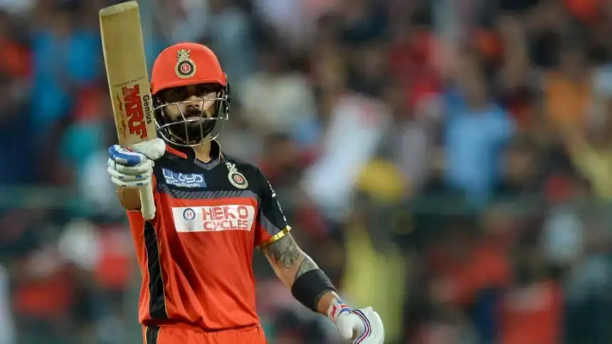 Players with 3 consecutive POTM awards in IPL history