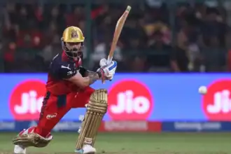 Virat Kohli First to Reach 9000 IPL Runs