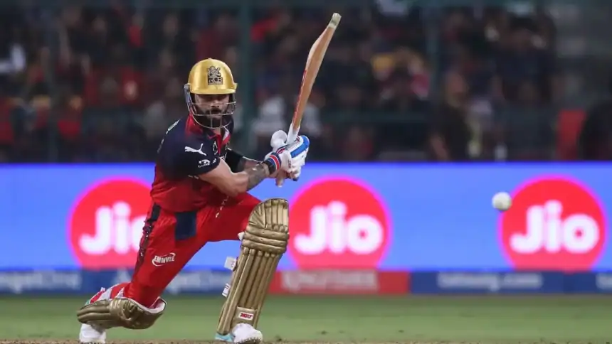 Virat Kohli First to Reach 9000 IPL Runs