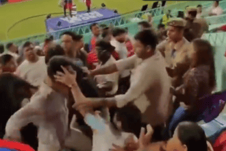 IPL 2026 fan fight during LSG vs DC match goes viral