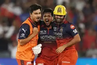 RCB Beat MI in Last-Ball Thriller to Go Top