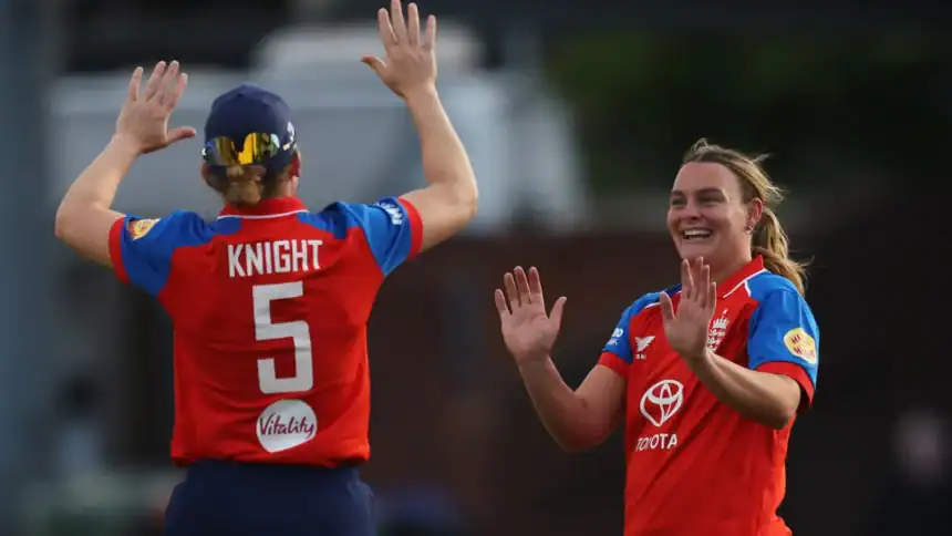 Gibson, Dean Lead England to T20I Series Win