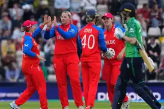 England Beat Ireland as Sciver-Brunt Retires Out