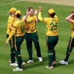 South Africa Beat Bangladesh to Stay in Semi-Final Race